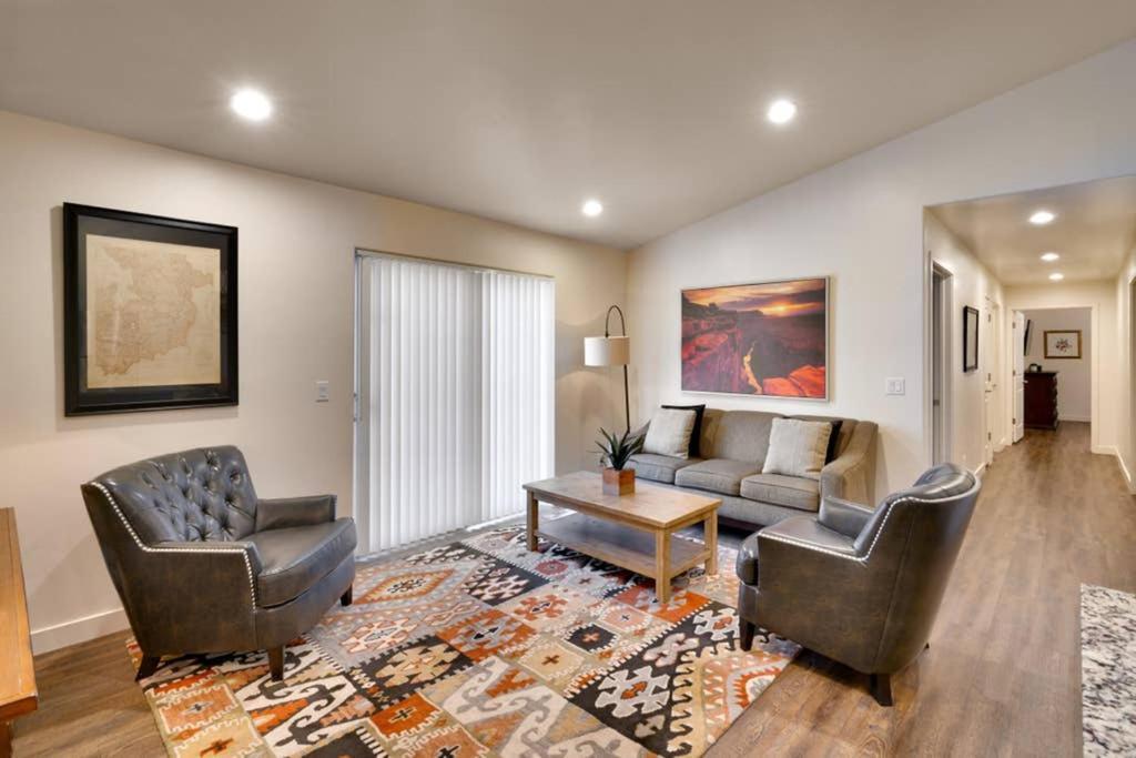 5K Top Floor Redcliff Condo, Pool & Hot Tub Moab Buitenkant foto